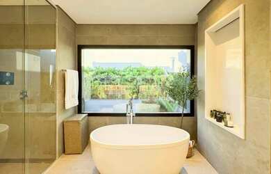 Imagem 8: Casa Mobiliada à venda e para alugar, com 530m² de área construída,...