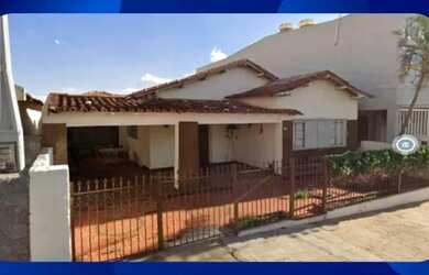 Imagem: A casa possui 1 Dormitório, 1 Banheiro, 10m² de Área e está