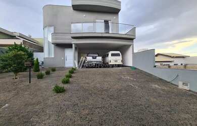 Imagem: A casa em condomínio possui 3 Dormitórios, 4 Banheiros, 4