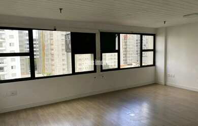 Imagem: O depósito possui 1 Vaga na garagem, 52m² de Área e está