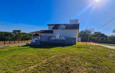 Imagem: O terreno possui 260m² de Área e Imóvel novo e está localizado