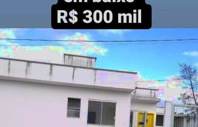 Imagem: A casa possui 3 Dormitórios e 2 Banheiros e está localizado