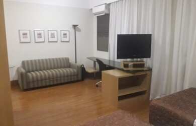 Imagem: O apartamento possui 1 Dormitório, 1 Banheiro, 1 Vaga na garagem