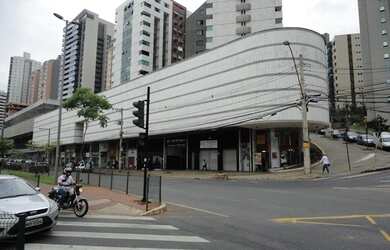 Imagem: O depósito possui 1 Vaga na garagem e 35m² de Área e está