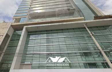 Imagem: O depósito possui 5 Vagas na garagem e 1201m² de Área e está