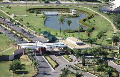 Imagem: O terreno à venda possui 1000m² de Área e está localizado