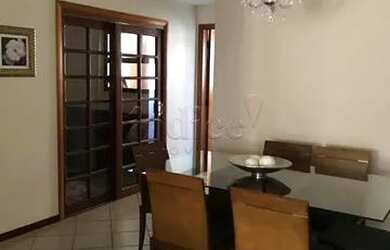 Imagem: O apartamento possui 4 Dormitórios, 3 Banheiros, 2 Vagas na