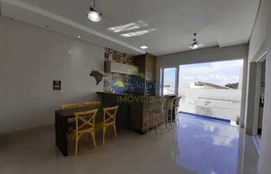 Imagem: A casa em condomínio possui 5 Dormitórios, 4 Banheiros, 4