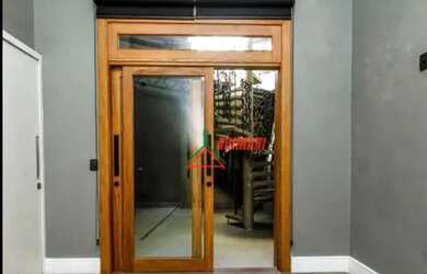 Imagem: O depósito possui 4 Vagas na garagem, 277m² de Área e está