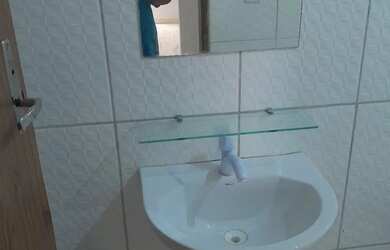 Imagem: A casa possui 1 Banheiro, 60m² de Área e está localizado