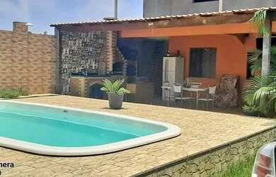 Imagem: A casa possui 2 Dormitórios e está localizado em Ponta da