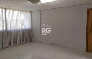 Imagem: O apartamento possui 3 Dormitórios, 1 Banheiro, 2 Vagas na