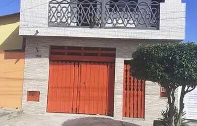 Imagem: A casa possui 5 Dormitórios, 5 Banheiros, 2 Vagas na garagem