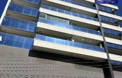 Imagem: O depósito possui 1 Vaga na garagem e 27m² de Área e está