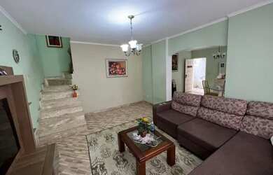 Imagem: O apartamento possui 2 Dormitórios, 1 Banheiro, 90m² de Área