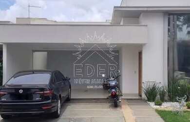 Imagem: A casa em condomínio possui 2 Dormitórios, 4 Banheiros, 2