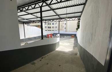 Imagem: O depósito possui 468m² de Área e está localizado em Barro