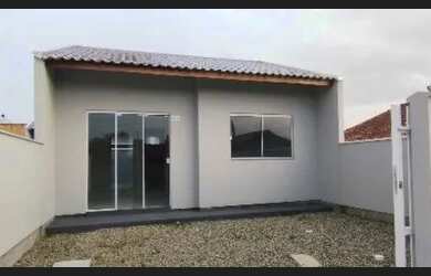 Imagem: A casa possui 2 Dormitórios, 1 Banheiro, 1 Vaga na garagem