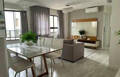 Imagem: O apartamento possui 1 Dormitório, 2 Banheiros, 1 Vaga na garagem