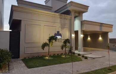 Imagem: A casa em condomínio possui 3 Dormitórios, 3 Banheiros, 4