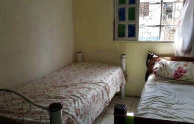 Imagem: A casa possui 2 Dormitórios, 1 Banheiro, 65m² de Área e