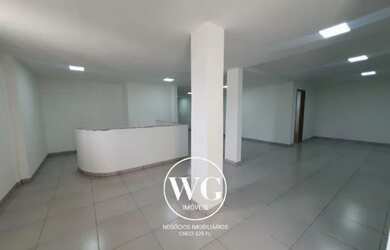 Imagem: O depósito possui 5 Vagas na garagem, 1.000m² de Área e