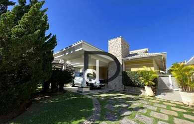 Imagem: A casa em condomínio possui 5 Dormitórios, 5 Banheiros, 4