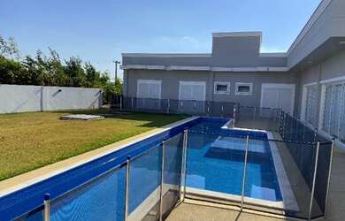 Imagem: A casa em condomínio possui 3 Dormitórios, 5 Banheiros, 5