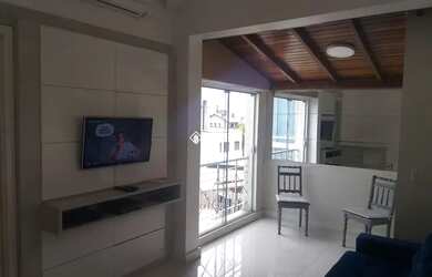 Imagem: O apartamento na cobertura possui 2 Dormitórios, 1 Banheiro