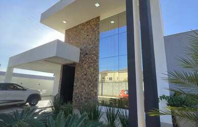 Imagem: A casa em condomínio possui 5 Dormitórios, 5 Banheiros, 4