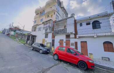 Imagem: A casa possui 5 Dormitórios, 5 Banheiros, 200m² de Área e