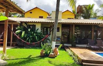 Imagem: A casa possui 5 Dormitórios, 5 Banheiros, 5 Vagas na garagem