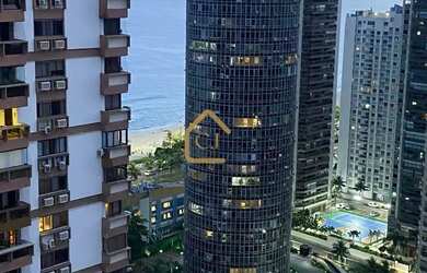 Imagem 3: Apartamento quarto e sala com 71 m² na Lúcio Costa totalmente reformado