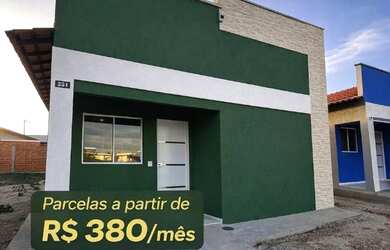 Imagem: A casa possui 2 Dormitórios, 1 Banheiro, 2 Vagas na garagem