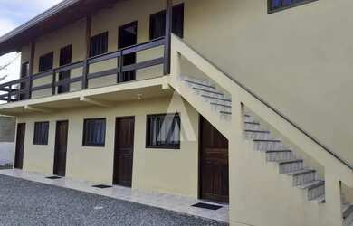 Imagem: A casa possui 5 Dormitórios, 5 Banheiros, 5 Vagas na garagem