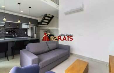 Imagem: O studio possui 1 Dormitório, 1 Banheiro, 1 Vaga na garagem