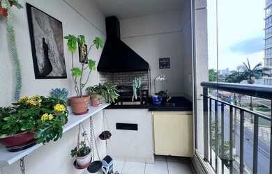 Imagem: O apartamento possui 2 Dormitórios, 2 Banheiros, 1 Vaga na