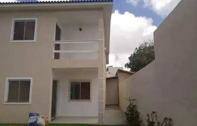 Imagem: A casa possui 4 Dormitórios, 4 Banheiros, 2 Vagas na garagem