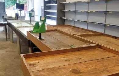 Imagem 2: alugo loja em Sepetiba. 110m² de Área