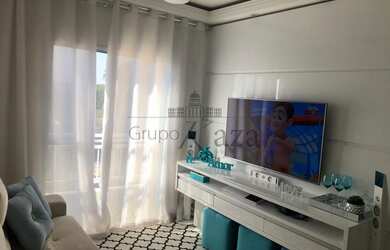 Imagem: O apartamento possui 3 Dormitórios, 2 Banheiros, 2 Vagas na