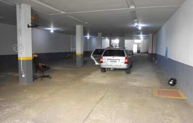 Imagem: O depósito possui 400m² de Área e está localizado em Centro