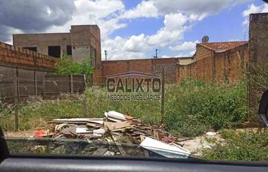 Imagem: O terreno possui 252m² de Área e está localizado em Centro