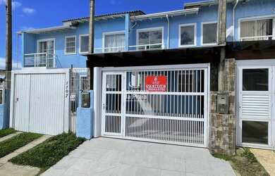 Imagem: A casa possui 2 Dormitórios, 2 Banheiros, 1 Vaga na garagem