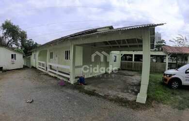 Imagem: A casa possui 4 Dormitórios, 1 Banheiro, 75m² de Área e