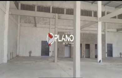 Imagem: O depósito possui 5 Vagas na garagem e 450m² de Área e está