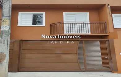 Imagem: A casa possui 2 Dormitórios, 2 Banheiros, 2 Vagas na garagem