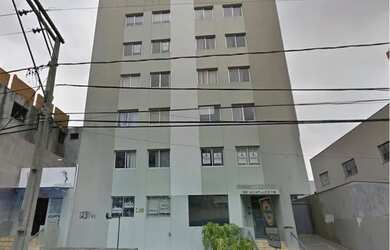 Imagem: O apartamento possui 3 Dormitórios, 1 Banheiro, 1 Vaga na garagem