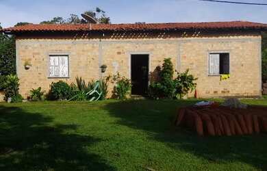 Imagem: A fazenda possui 450m² de Área e está localizado em Morada