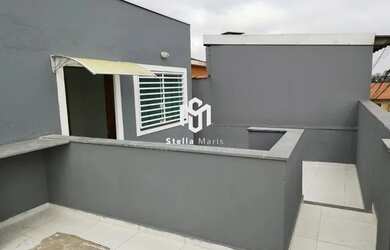 Imagem: A casa possui 3 Dormitórios, 3 Banheiros, 3 Vagas na garagem