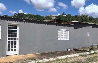 Imagem: A casa em condomínio possui 2 Dormitórios, 1 Banheiro, 2 Vagas